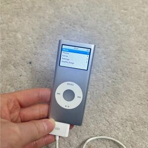 Preowned Apple IPod nano 1GB